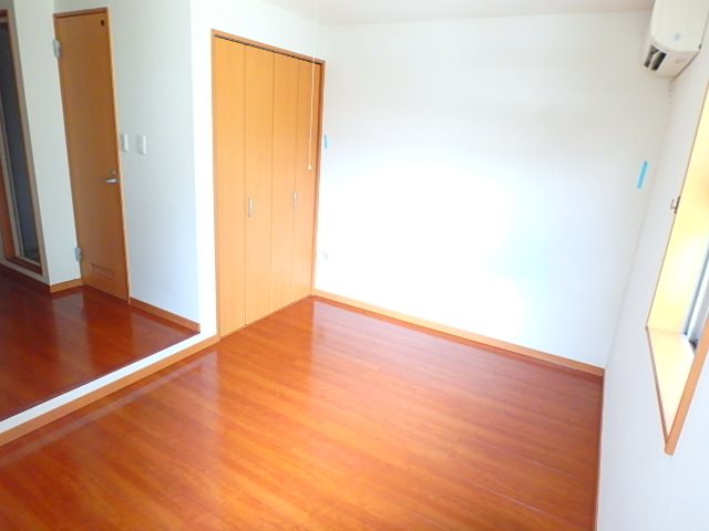 フラットテラスE  ベッドルーム