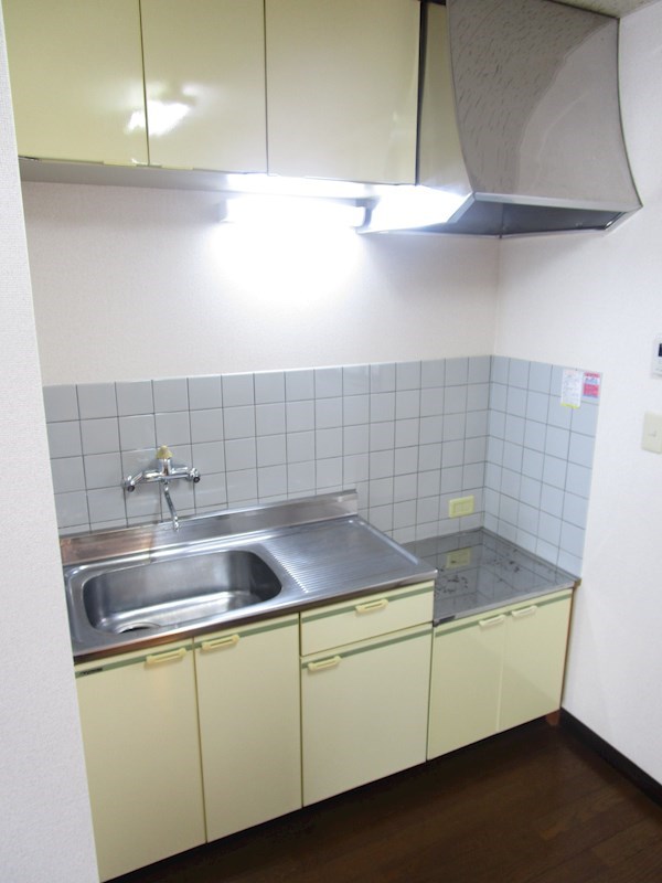 スリーウッド  キッチン