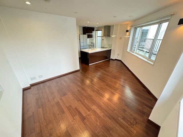 ソテ工房ビル リビング