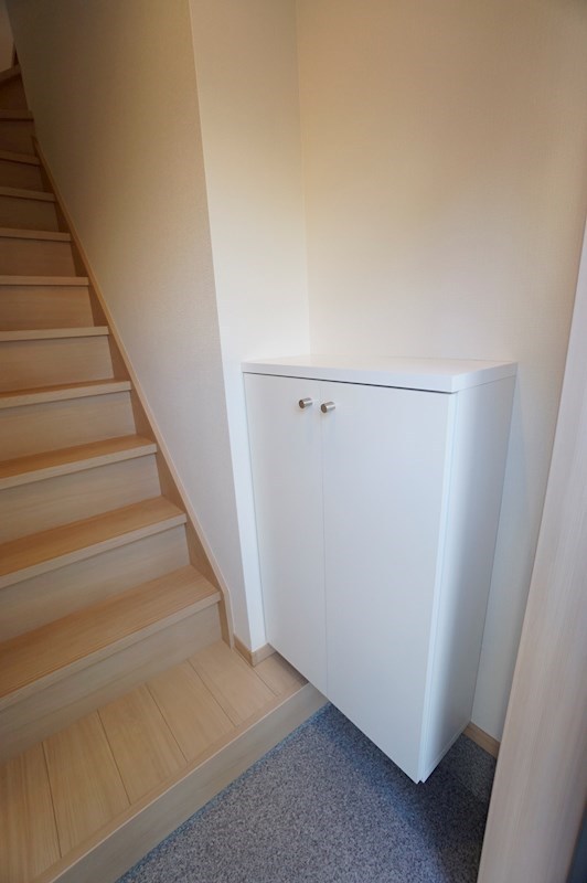 グランシャレー亀有I 玄関