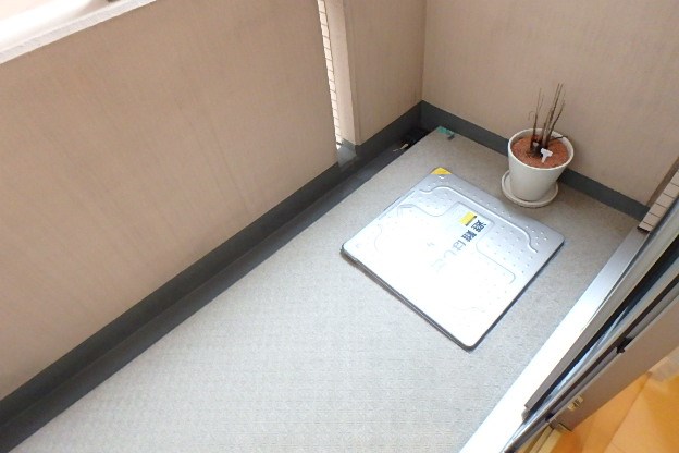 ガクエンヒルズ北千住 ベランダ