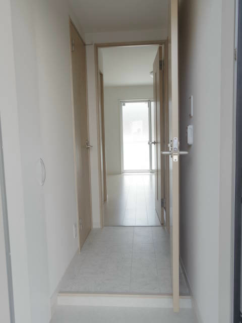 リブリ・ソフィア中央  玄関