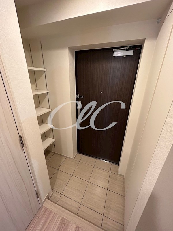 コンフォリア・リヴ千住 玄関