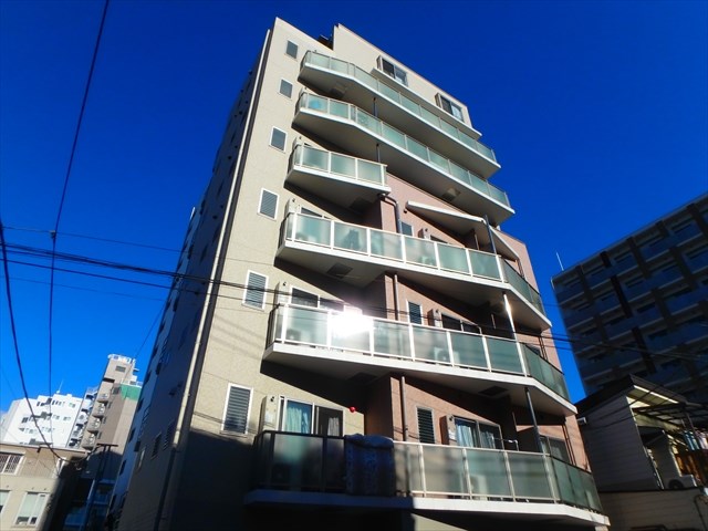 エリーワールド 外観