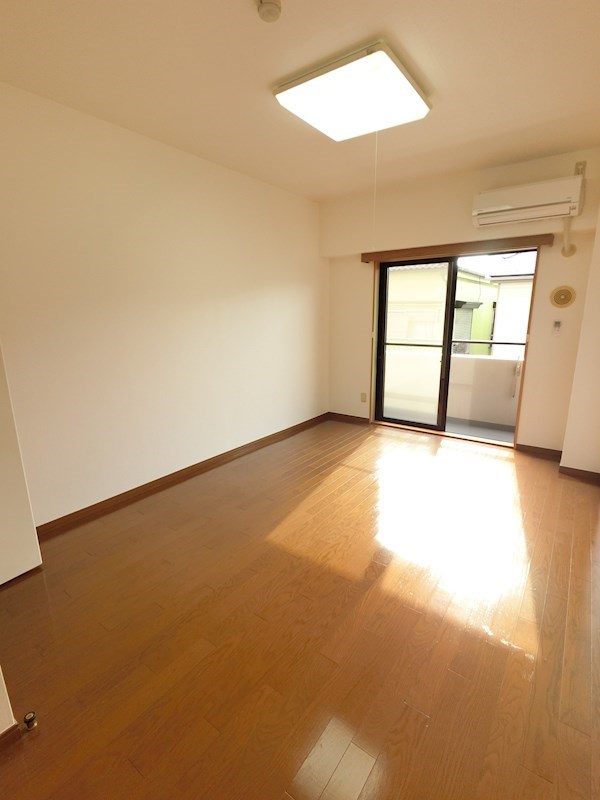 阿部松島マンション リビング