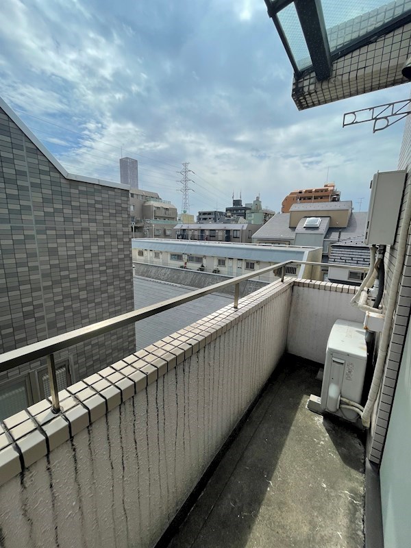 ロワイヤル東井堀12 ベランダ