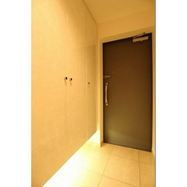 グランカーサ新小岩 玄関