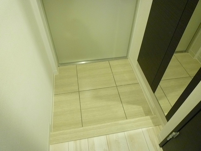 ＴＥＲＡＨＡＵＳテラハウス  玄関