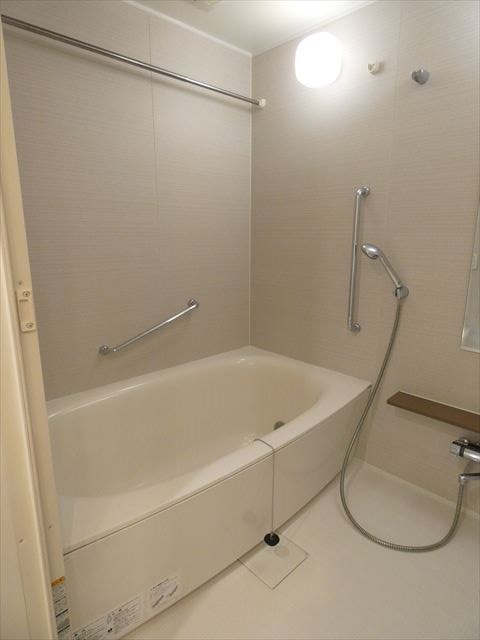 イニシアフォレスト町屋  風呂画像