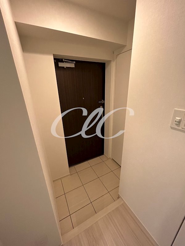 コンフォリア・リヴ千住 玄関