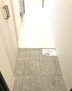 ＣＨＡＲＬＯＴＴＥ  玄関