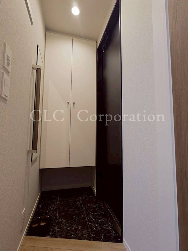 ホワイトメゾン 玄関