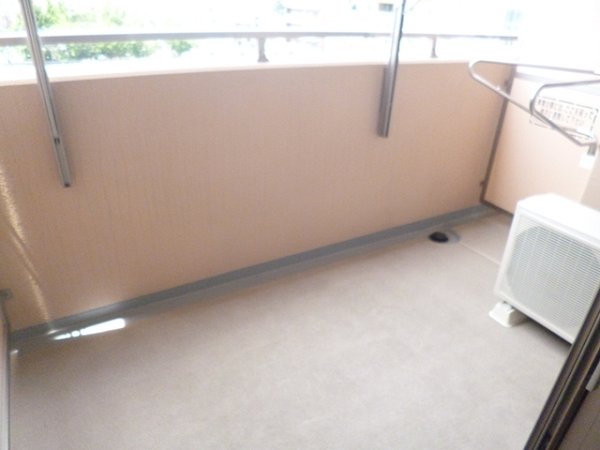 プラティーク六町 ベランダ