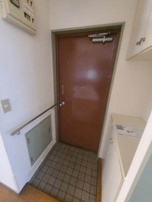 メゾン黒川 玄関