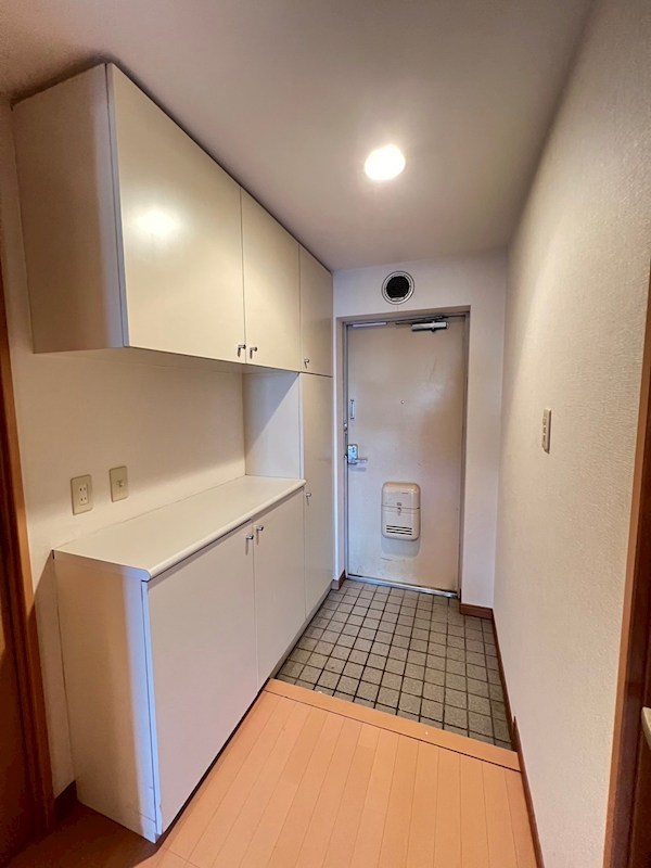 イーストヒル町屋 玄関