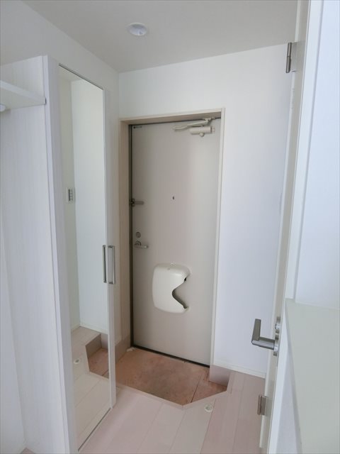 ハーモニーテラス町屋Ⅱ 玄関