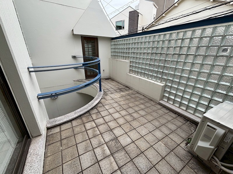 代々木1丁目戸建 ベランダ