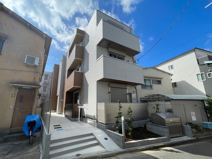 アヴァンス青井 外観