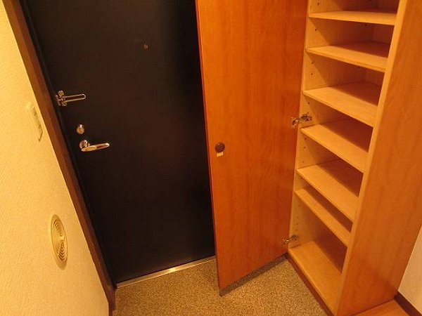 フジマツ第５ビル  玄関