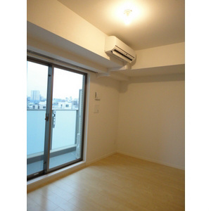 HOUSE PLUS ONE  リビング