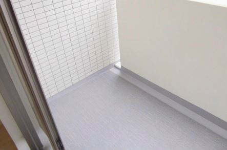 HOUSE PLUS ONE  ベランダ