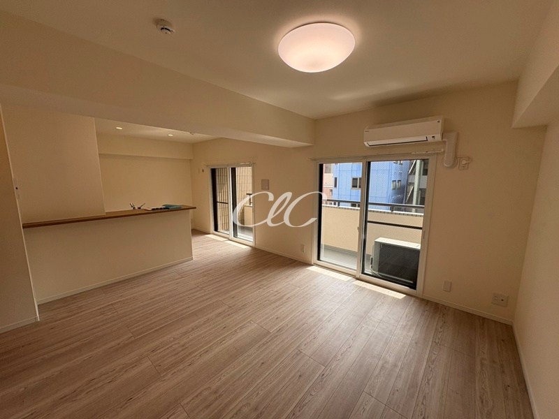 第２荒井プレイス リビング