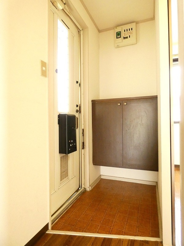 リージェントハイツ 玄関