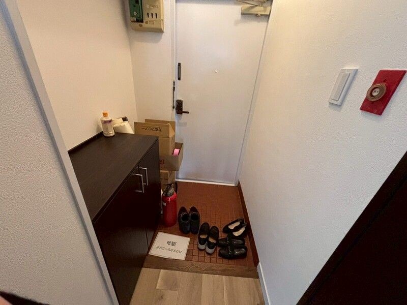 ストークマンション綾瀬 玄関