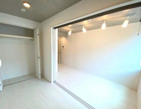 ＣＨＡＲＬＯＴＴＥ  ベッドルーム