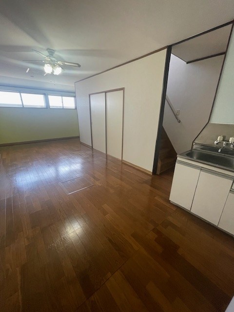 西新小岩5丁目戸建 リビング