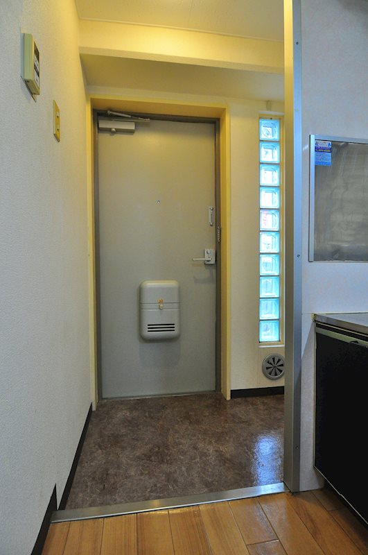 リベール上野  玄関