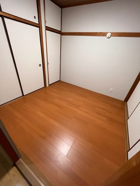 コーポラスロイヤル ベッドルーム