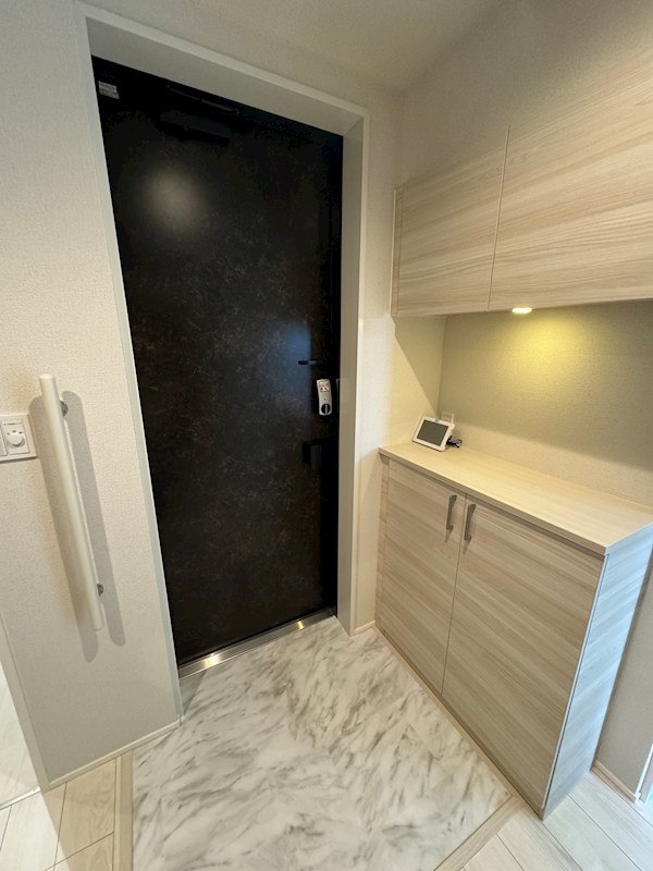 アリスティオ 玄関