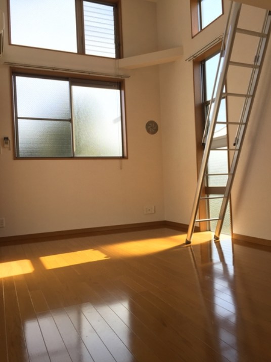 サンウィッシュ リビング