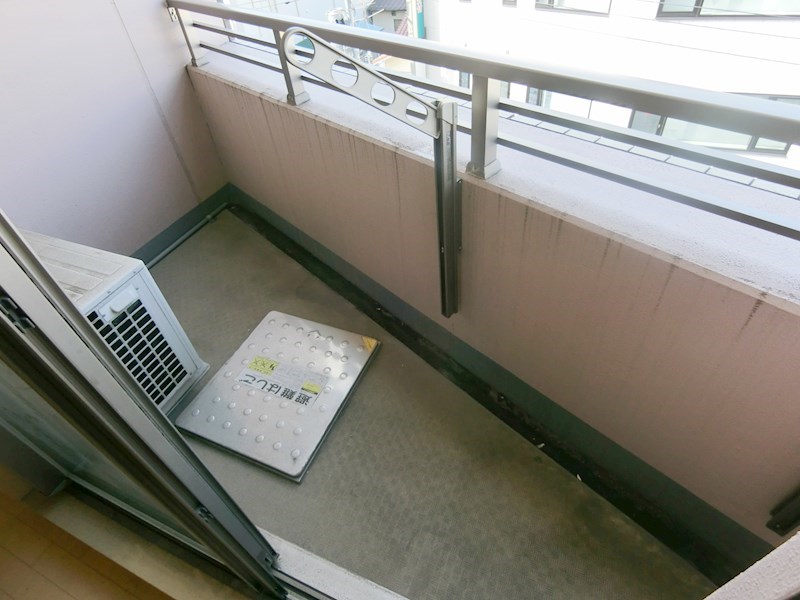 アベニール高砂  ベランダ