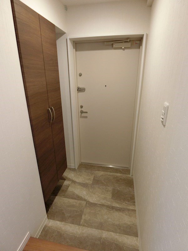 アリカ向島  玄関