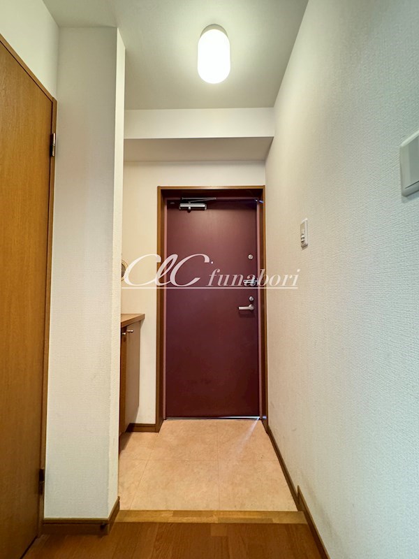 クレーテⅢ篠崎 玄関