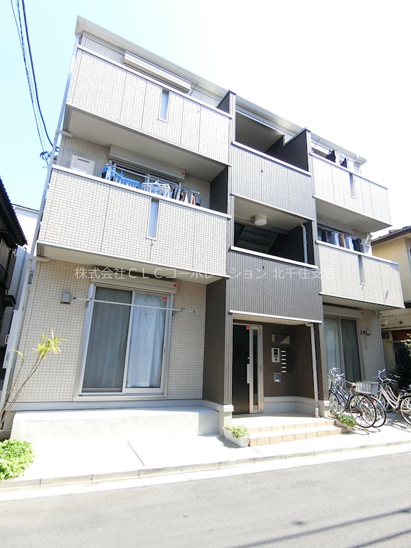 プランドルコート 302号室 外観