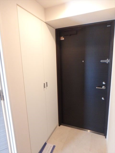 エスティメゾン王子 玄関