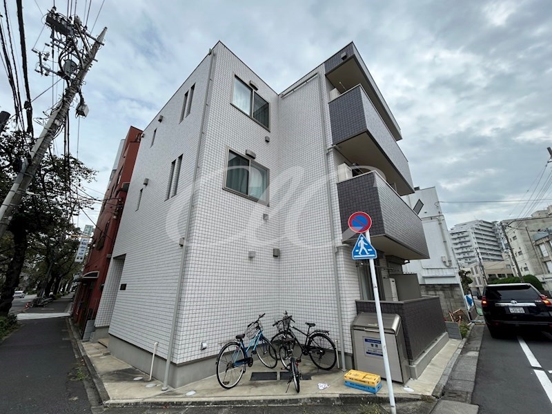 メゾン桜通り  302号室 外観