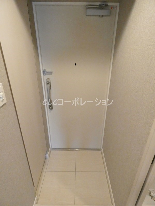 ラグゼナ北千住 玄関