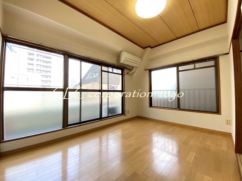 ＪＬＢグランエクリュ住吉 リビング