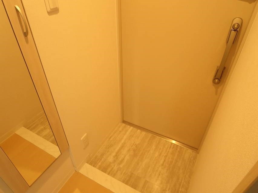 ＵＰＷＡＲＤ  玄関