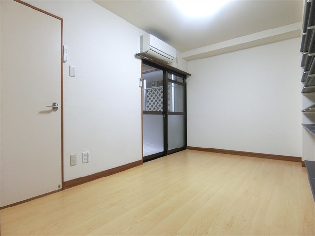 ジュネス西日暮里 リビング