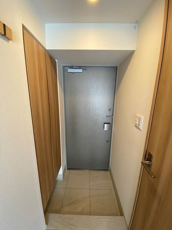 リビオレゾン王子飛鳥山 玄関