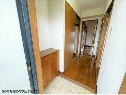 ドミールヒノデKANAMORI 玄関