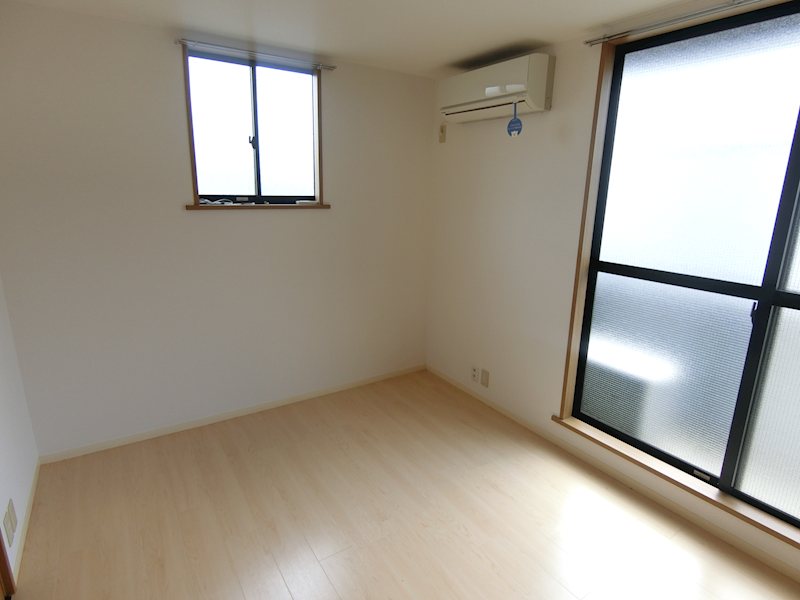 ロイヤルサンハイツＣ棟  ベッドルーム