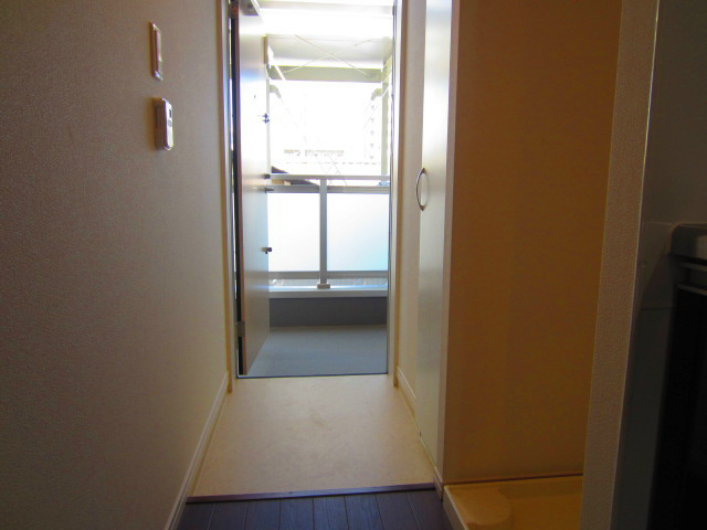 リブリ・みやび 玄関