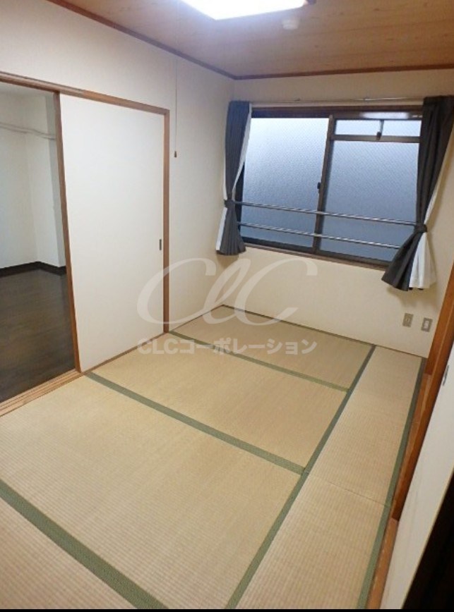 鈴木ビル ベッドルーム