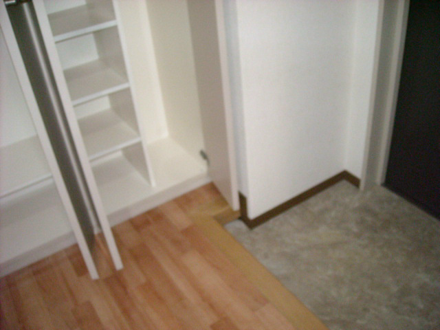 プランタンカミヤ  玄関